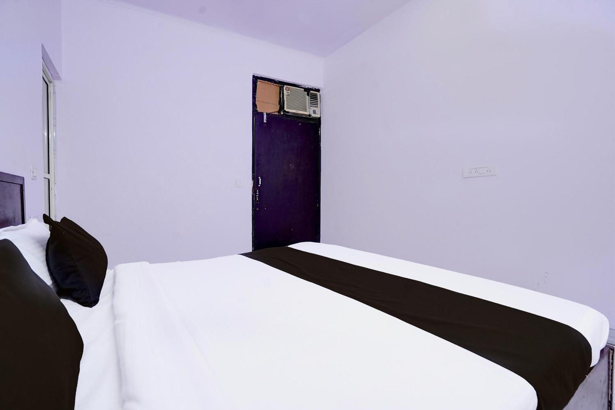 OYO 92386 Shri Hotel Vip Kālkāji Devi Buitenkant foto